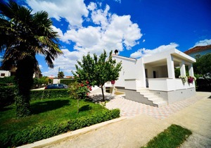 80 m² Apartment ∙ 2 bedrooms ∙ 5 guests