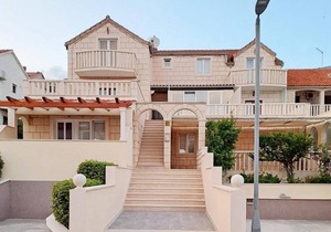 80 m² Apartment ∙ 3 bedrooms ∙ 6 guests