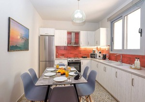 80 m² Apartment ∙ 3 bedrooms ∙ 5 guests