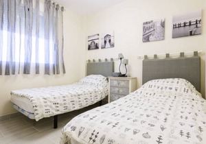 80 m² Apartment ∙ 3 bedrooms ∙ 6 guests