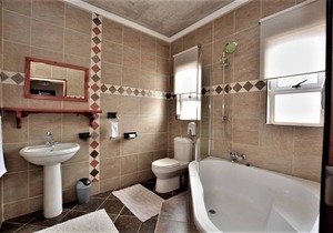 80 m² Private room ∙ 3 bedrooms ∙ 6 guests