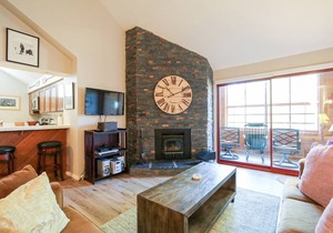 81 m² Condo ∙ 1 bedroom ∙ 4 guests