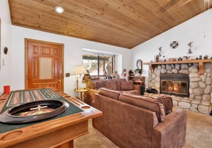 82 m² Cabin ∙ 2 bedrooms ∙ 6 guests