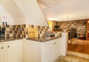 83 SEATOWN, pet friendly, character holiday cottage in Cullen