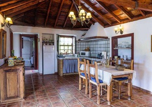 84 m² House ∙ 2 bedrooms ∙ 4 guests