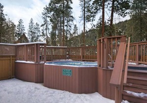 8758 Trappers Crossing condo