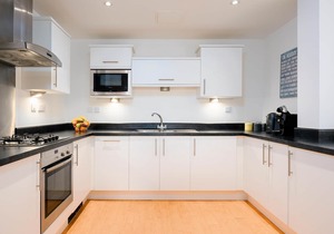 9 Bredon Court - close to Fistral Beach and golf course, parking, dog friendly
