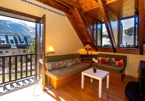 90 m² Apartment ∙ 2 bedrooms ∙ 6 guests