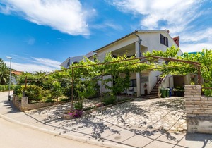 90 m² Apartment ∙ 3 bedrooms ∙ 5 guests