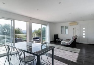 90 m² Apartment ∙ 2 bedrooms ∙ 2 guests