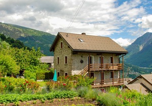 90 m² Apartment ∙ 2 bedrooms ∙ 4 guests
