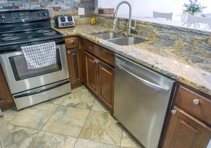 904 Direct Oceanfront 2 bedroom/2 bath condo