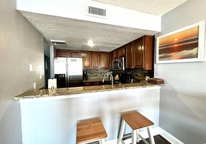 904 Direct Oceanfront 2 bedroom/2 bath condo