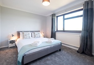 91 Carr Avenue - sleeps 4 guests in 2 bedrooms