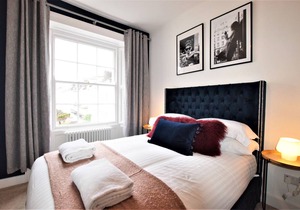 93 m² Apartment ∙ 2 bedrooms ∙ 6 guests