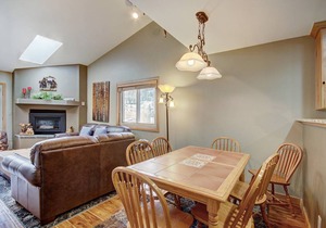 93 m² Condo ∙ 2 bedrooms ∙ 8 guests