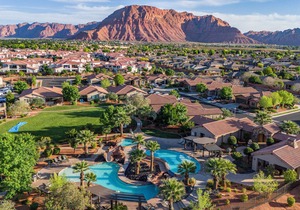 94 PV | Luxury Home with Private Pool & Hot Tub, Fire Pit, Huge Kitchen, and More!