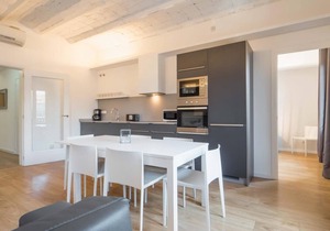 940 La Ramblas Cozy Flat VI