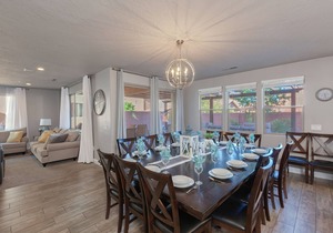 95 PV | Kid Friendly Private Home w/Hot Tub, Nintendo Switch, More!