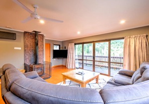 97 Chalet Cres