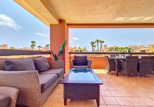 98 m² Apartment ∙ 3 bedrooms ∙ 6 guests