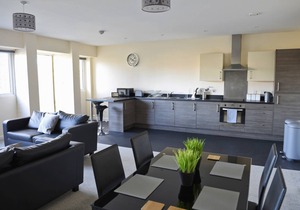 99 m² Apartment ∙ 2 bedrooms ∙ 4 guests