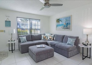 99 m² Condo ∙ 2 bedrooms ∙ 6 guests