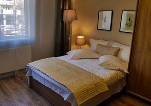 9c Studio, Romana Square