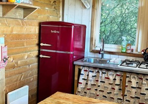 A 2 bedroom luxury lodge with heated covered pool