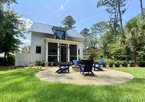 A Beautiful Home in Moreland Village! - Complimentary Golf Cart/Bikes!
