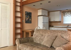 A charming log house suite