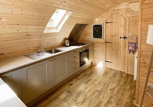 A contemporary, spacious and stylish retreat made for romantic getaways.