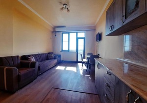 A cozy studio apartment in the heart of Yerevan