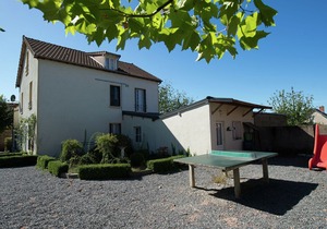 A house suitable for groups and families