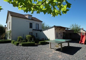 A house suitable for groups and families