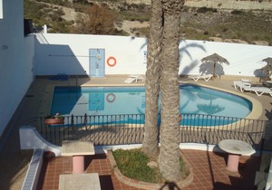 A impressive nudist apartment with terrace and two rooms, AC and pool