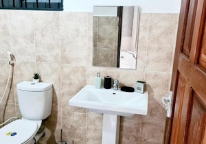 A Luxurious 2 bedroom Apartment at the Heart of Mikocheni