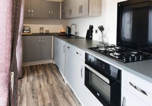A luxury lodge 2 that sleeps 6 guests in 2 bedrooms