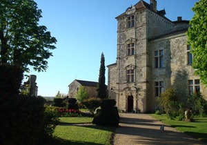 A memorable, romantic experience at the Château du Fréchou and its Gardens