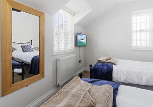 A modern and cosy apartment just yards from Brixham’s bustling harbourside