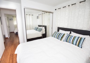 A New Beautiful Kailua Home, near the beach and Kailua town