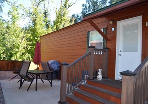 A one bedroom, one bathroom cabin overlooking Christopher Creek.