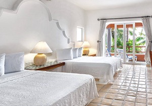 A private peninsula in Zihuatanejo Bay!