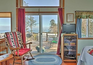 A Room with a View Peaceful Retreat on PoW