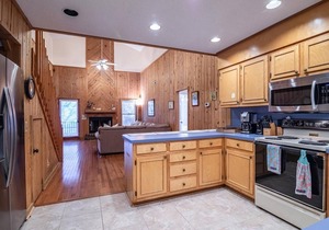 A Some Place Special Minutes to Beach Sleeps 10