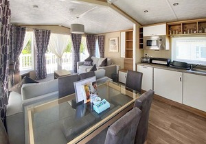 A stunning holiday home, with one master double with en suite W.