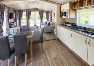 A stunning holiday home, with one master double with en suite W.