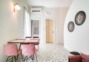A truly Athenian apartment, 5 mins from metro