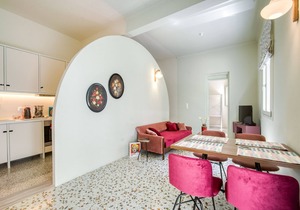 A truly Athenian apartment, 5 mins from metro