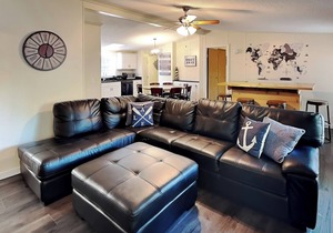 A Weekend Favorite 3 BR Home - Island Club - Sleeps 8 - IC53